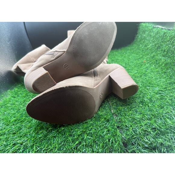 Universal Thread -Tan -Slouch Boots- Size 11W - Picture 7 of 10